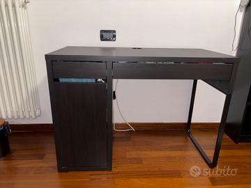 Scrivania nera