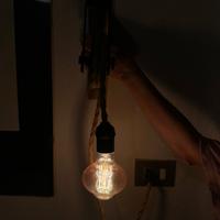 lampada industriale carrucola con filo di canapa