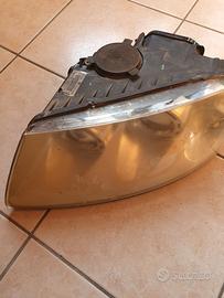 Faro fanale anteriore touareg