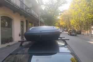 BOX  X AUTO IN BUONE CONDIZIONI 