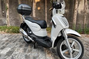 Aprilia Scarabeo 200 light