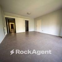 LUMINOSO APPARTAMENTO IN CENTRO CON TERRAZZO SUL V