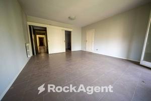 LUMINOSO APPARTAMENTO IN CENTRO CON TERRAZZO SUL V