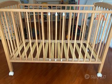 Lettino COMBELLE a sbarre in legno evolutivo