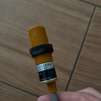 Fotocellula Omron E3F-DS15B4