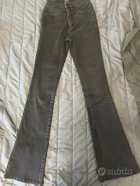 Jeans ONLY neri a zampa ragazza, taglia XS 32