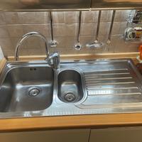 piano cottura e lavello