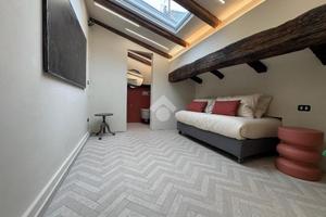 MONOLOCALE A BOLOGNA