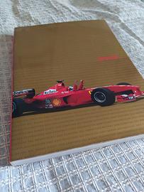 Libro fotografico Annuario Ferrari anno 2000