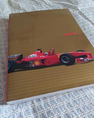 Libro fotografico Annuario Ferrari anno 2000