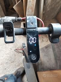 monopattino elettrico 