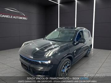 LYNK&CO 01 01 PHEV