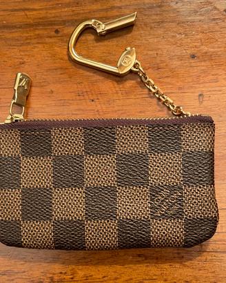Louis Vuitton Pochette con Catenella
