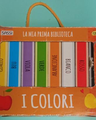 Biblioteca dei colori per bimbi 