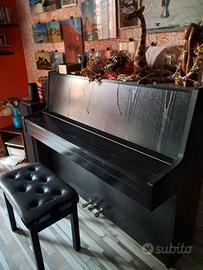 Pianoforte Mahler a parete