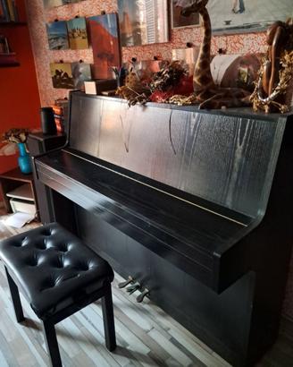 Pianoforte Mahler a parete