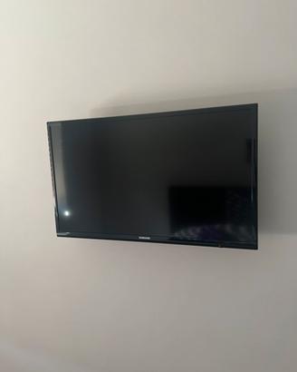 TV Samsung 32”
