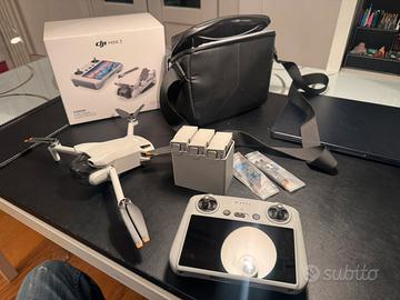 Dji mini 3 fly more combo con schermo e portadrone