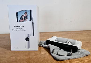 Insta360 Flow stabilizzatore