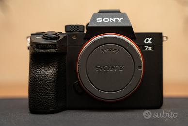 Sony Alpha 7 iii (A7iii)