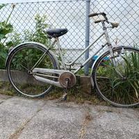 Bicicletta donna storica 
