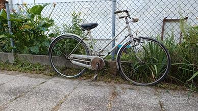 Bicicletta donna storica 