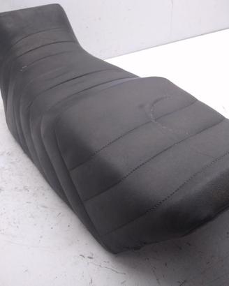 SUZUKI GSX E F-H 550 SELLA SADDLE CON FODERA STRAP