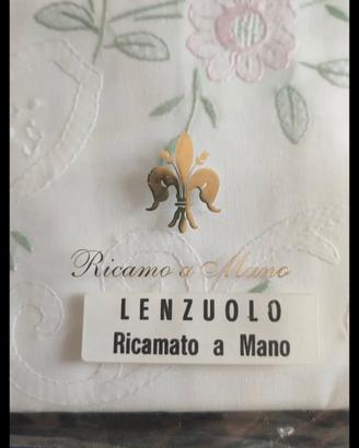 lenzuolo e federe ricamate a mano 