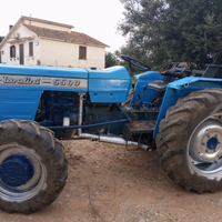 Trattore agricolo