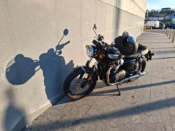 Triumph Bonneville T100