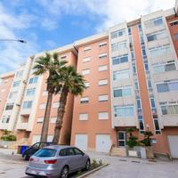 Appartamento con veranda in zona servita