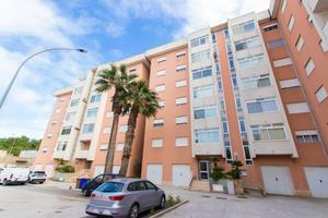 Appartamento con veranda in zona servita