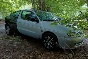 Renault Megane coach 1.4/16v anno 2000