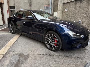 Maserati Ghibli 3.0 V6 Modena S Q4 430cv