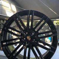 Cerchi in lega porsche cayenne da 22 nl