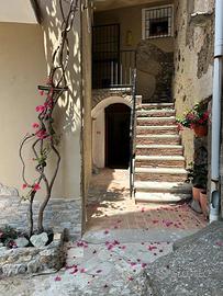 Nr.2 appartamenti ristrutturati in centro storico