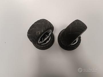 Treno Gomme Monster Truck stile Traxxas Rustler