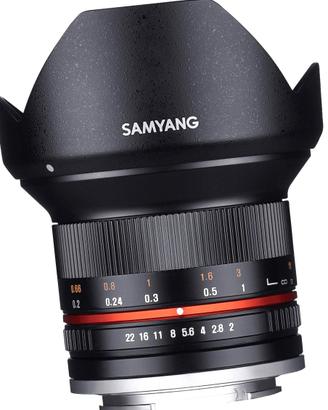 Ob. Samyang 12mm F2 NCS CS M4/3
-  anche  permuta 