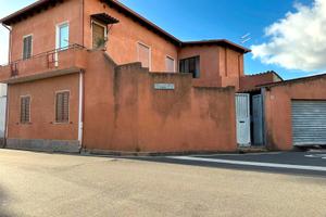 Casa singola con cortile privato di proprietà