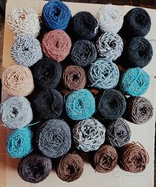 stock gomitoli lana lotto