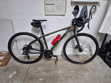 bicicletta gravel 44