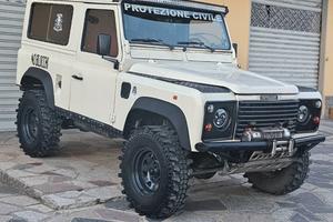 Land Rover Defender 90