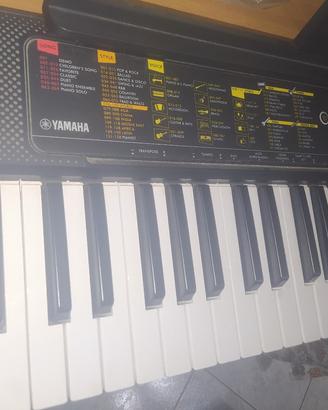 Yamaha psr f52