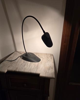 Lampada da tavolo a led 