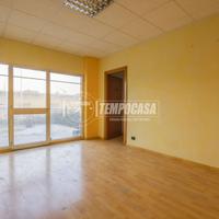 AMPIO APPARTAMENTO CON TERRAZZO