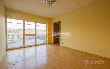 AMPIO APPARTAMENTO CON TERRAZZO