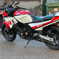 YAMAHA FZ 750 asi