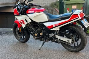 YAMAHA FZ 750 asi
