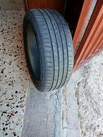 PNEUMATICI BRIDGESTONE 205/50/R17 buone condizioni