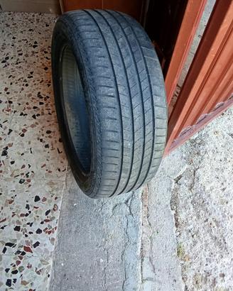 PNEUMATICI BRIDGESTONE 205/50/R17 buone condizioni
